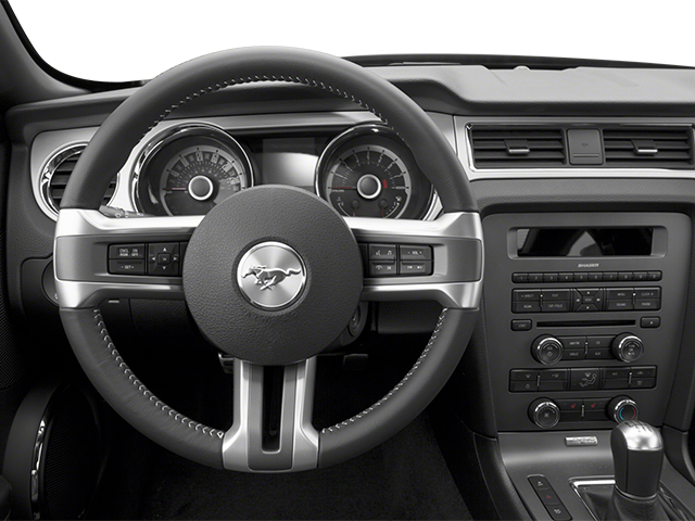 2013 Ford Mustang V6