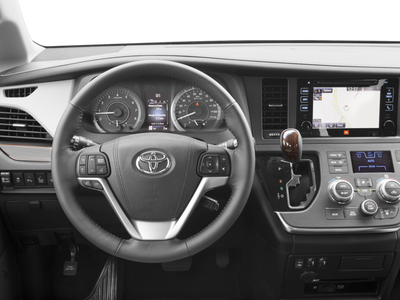 2016 Toyota Sienna XLE 8 Passenger