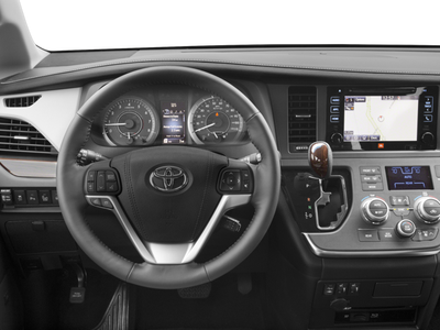 2017 Toyota Sienna XLE 8 Passenger