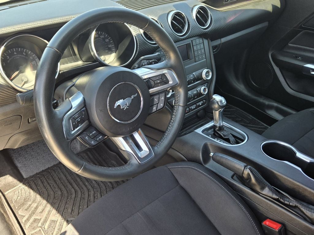 2020 Ford Mustang EcoBoost