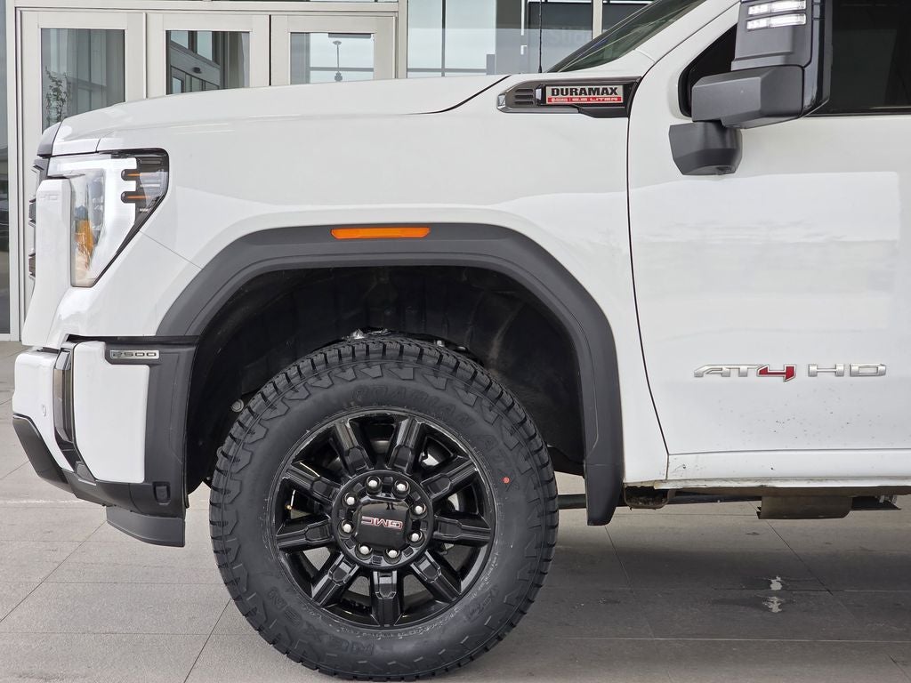 2025 GMC Sierra 2500HD AT4