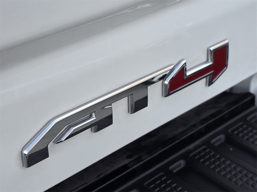 2025 GMC Sierra 2500HD AT4