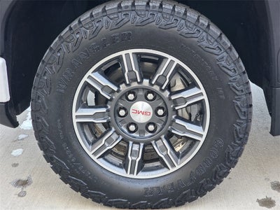 2025 GMC Sierra 1500 AT4