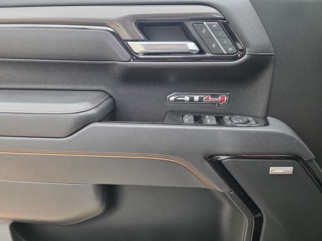 2025 GMC Sierra 1500 AT4