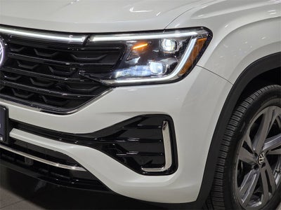 2024 Volkswagen Atlas Cross Sport 2.0T SEL R-Line