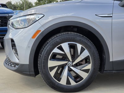 2023 Volkswagen ID.4 Pro