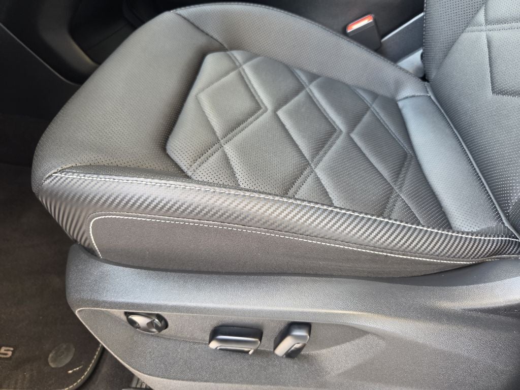 2024 Volkswagen Atlas Cross Sport 2.0T SE