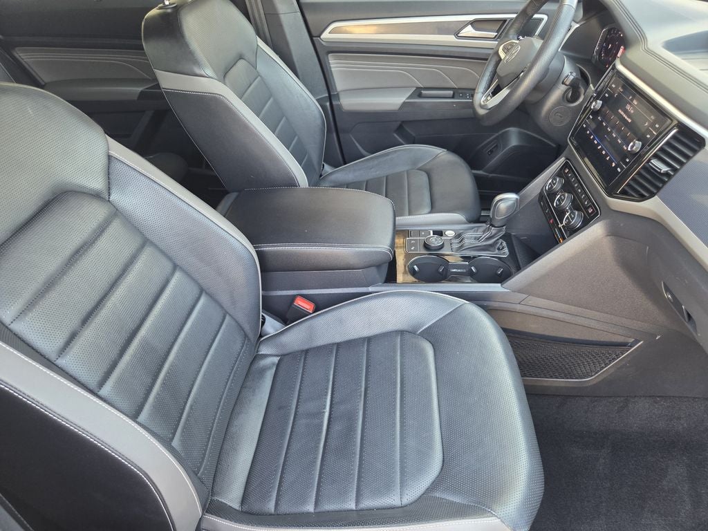 2023 Volkswagen Atlas Cross Sport 3.6L V6 SEL Premium R-Line