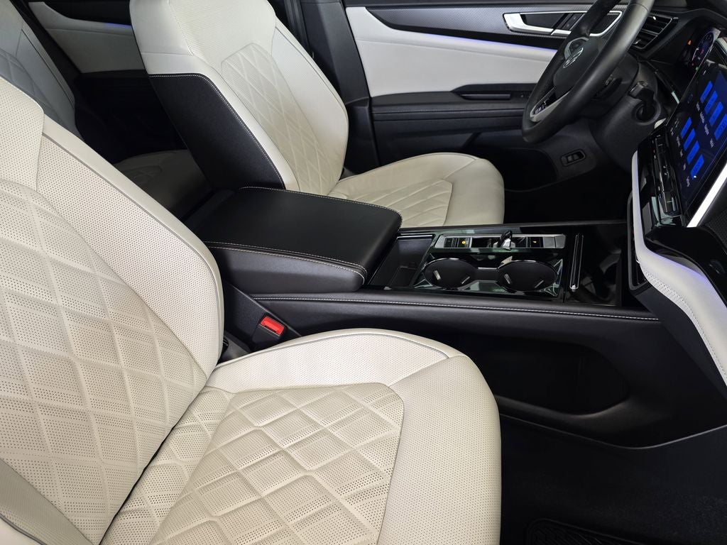 2025 Volkswagen Atlas Cross Sport 2.0T SEL Premium R-Line