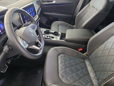2025 Volkswagen Atlas Cross Sport 2.0T SEL Premium R-Line