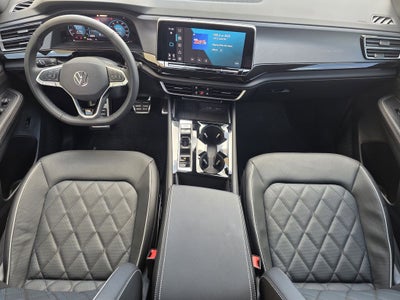 2025 Volkswagen Atlas Cross Sport 2.0T SEL Premium R-Line