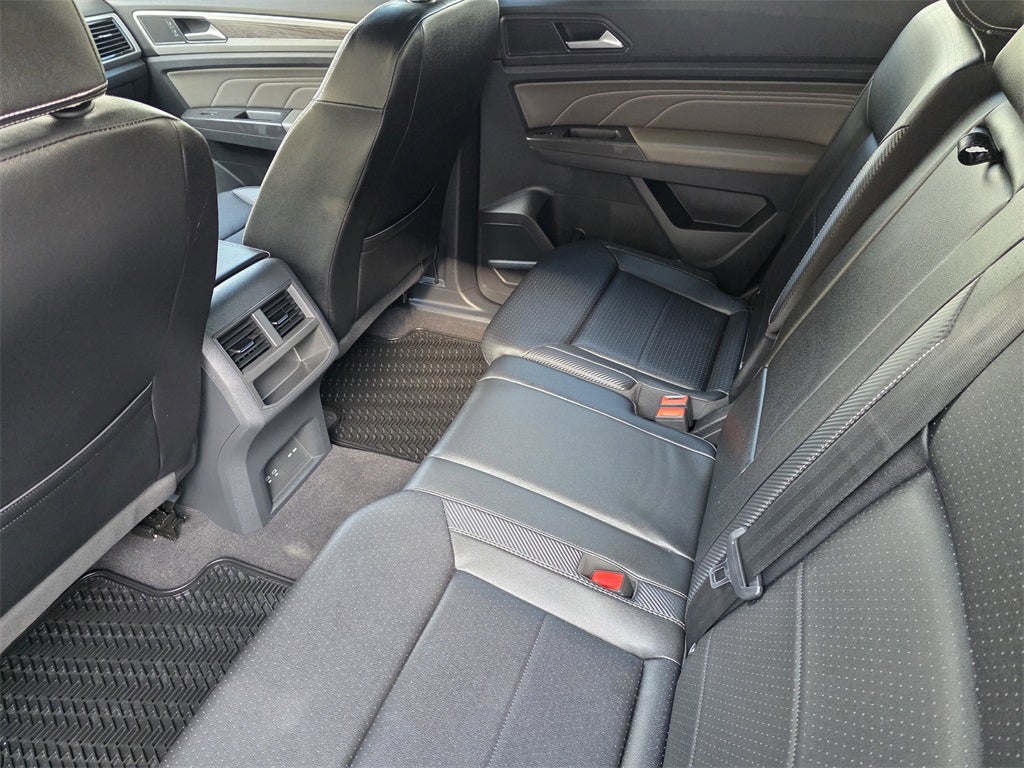 2023 Volkswagen Atlas Cross Sport 2.0T SE w/Technology