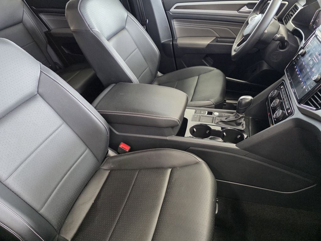 2023 Volkswagen Atlas 2.0T SE w/Technology