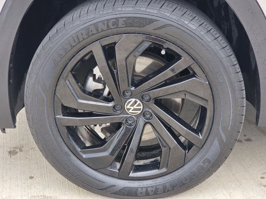 2023 Volkswagen Atlas 2.0T SE w/Technology