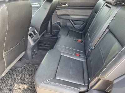 2023 Volkswagen Atlas Cross Sport 3.6L V6 SEL R-Line