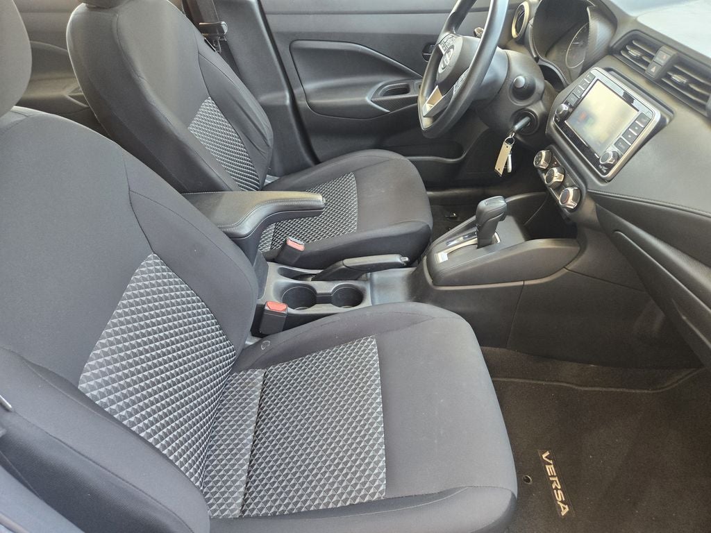 2022 Nissan Versa 1.6 S