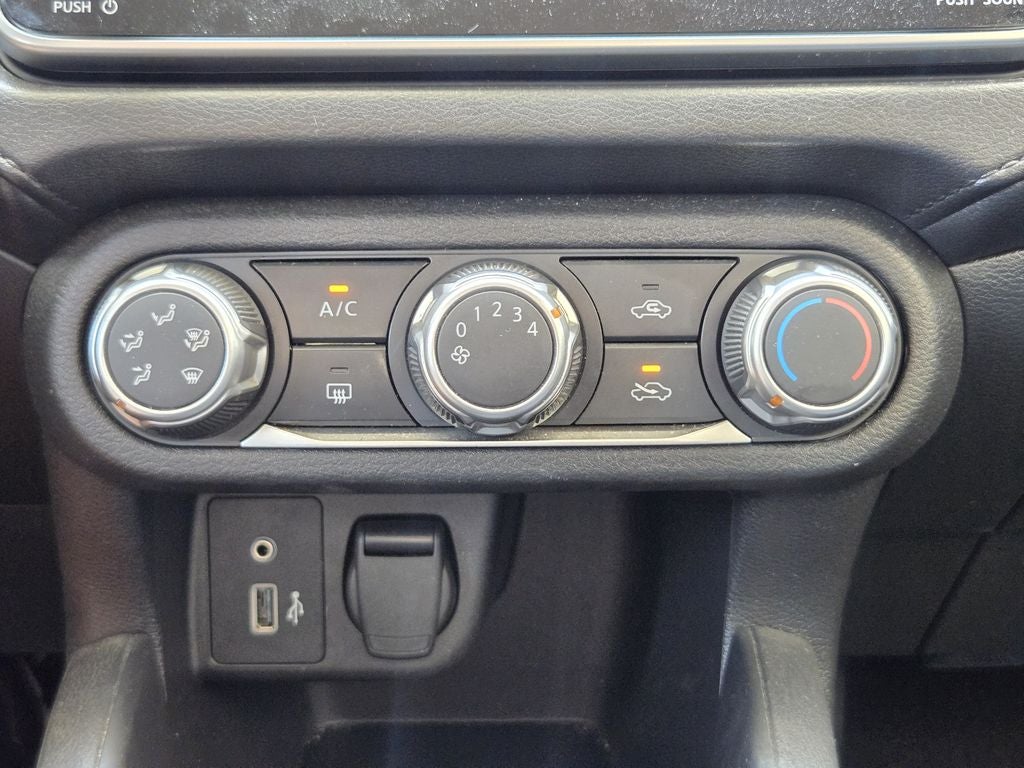 2022 Nissan Versa 1.6 S