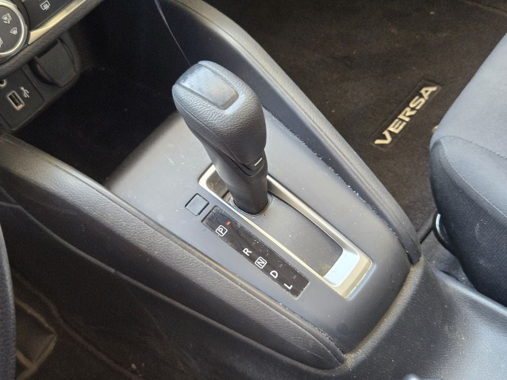 2022 Nissan Versa 1.6 S