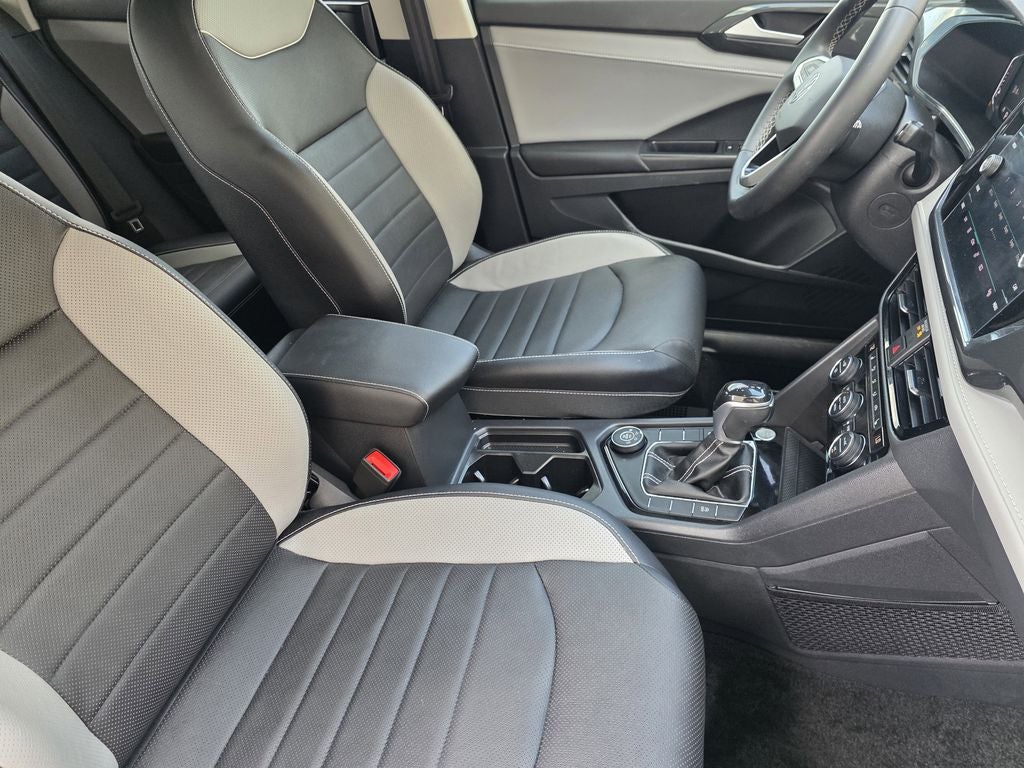 2023 Volkswagen Taos 1.5T SEL