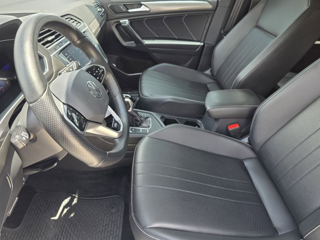 2023 Volkswagen Tiguan 2.0T SE R-Line Black