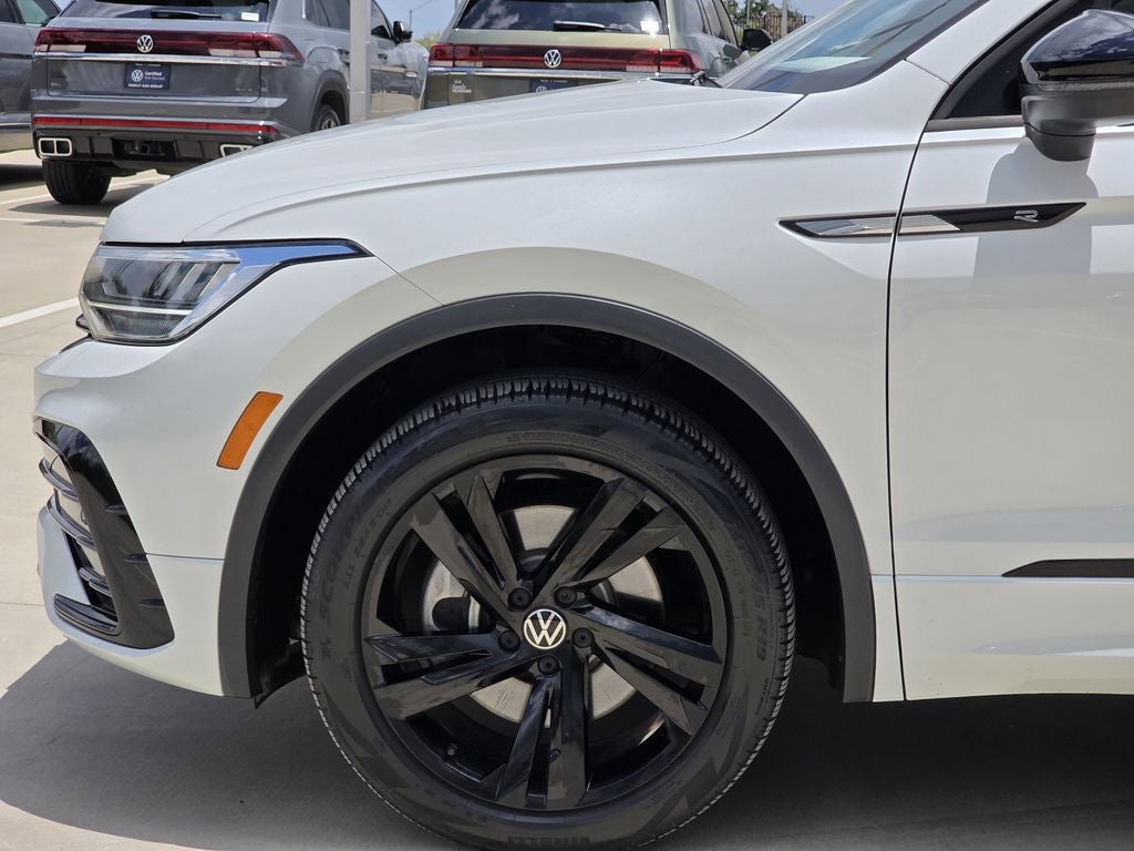 2023 Volkswagen Tiguan 2.0T SE R-Line Black