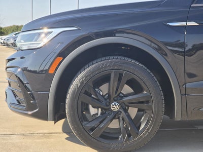 2024 Volkswagen Tiguan 2.0T SE R-Line Black