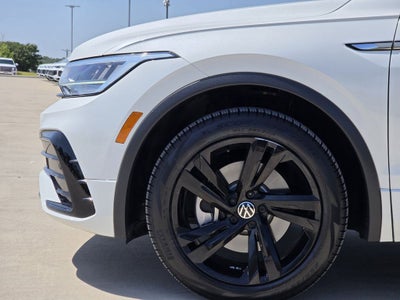 2023 Volkswagen Tiguan 2.0T SE R-Line Black