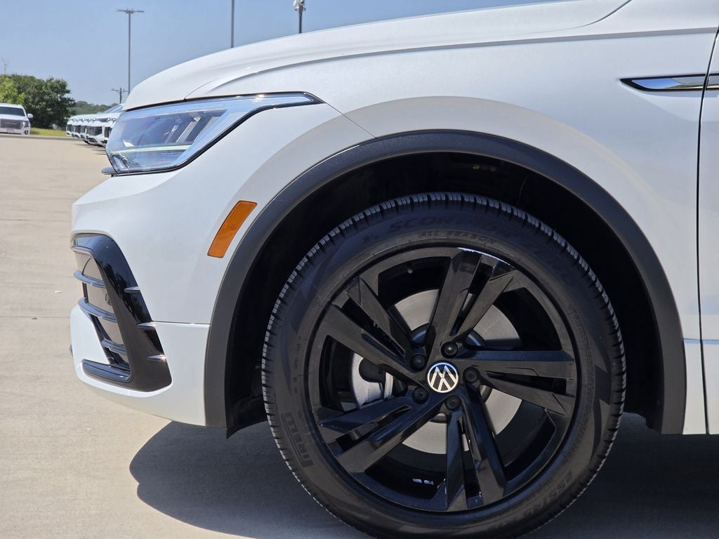 2023 Volkswagen Tiguan 2.0T SE R-Line Black