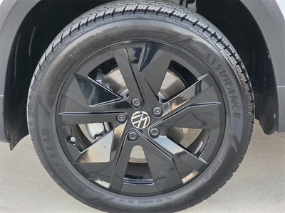 2025 Volkswagen Taos 1.5T SE