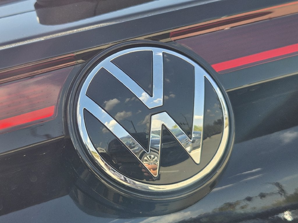 2025 Volkswagen Tiguan 2.0T SE R-Line Black