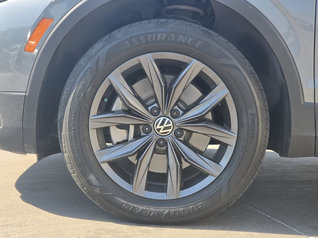 2023 Volkswagen Tiguan 2.0T SE
