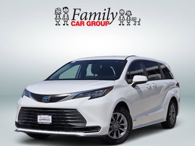 2021 Toyota Sienna LE 8 Passenger