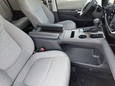 2021 Toyota Sienna LE 8 Passenger
