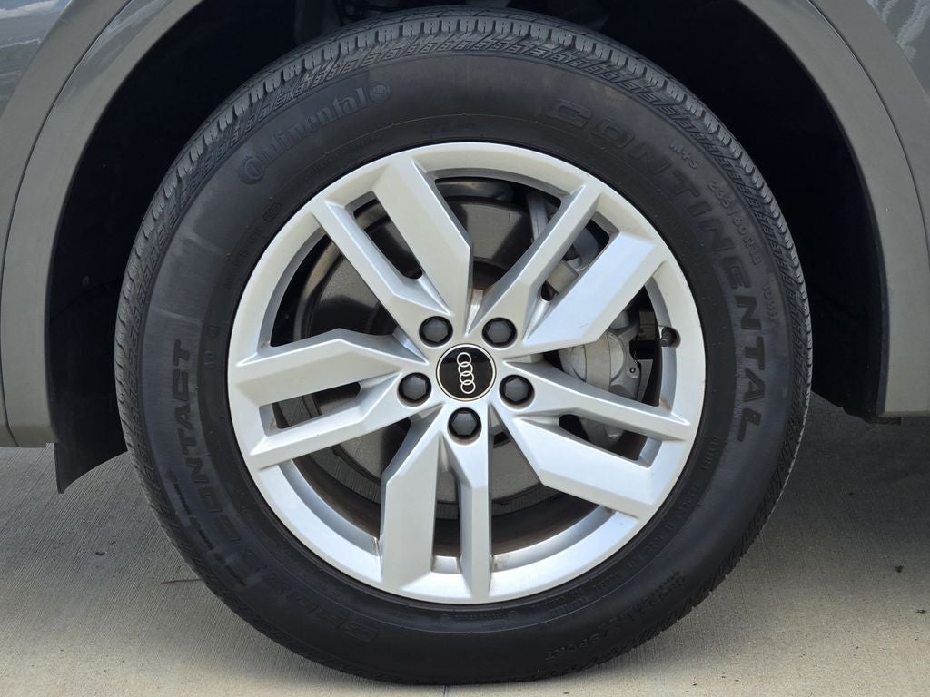2023 Audi Q5 45 S line Premium quattro