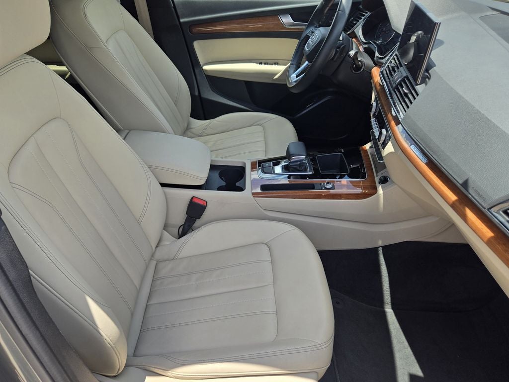 2023 Audi Q5 45 S line Premium quattro