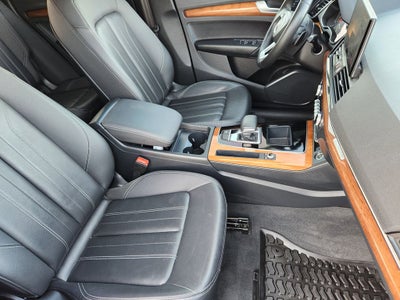 2023 Audi Q5 45 S line Premium quattro