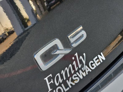 2023 Audi Q5 45 S line Premium quattro