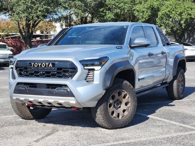 2025 Toyota Tacoma Hybrid Trailhunter