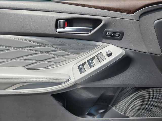 2021 Toyota Avalon Hybrid Limited