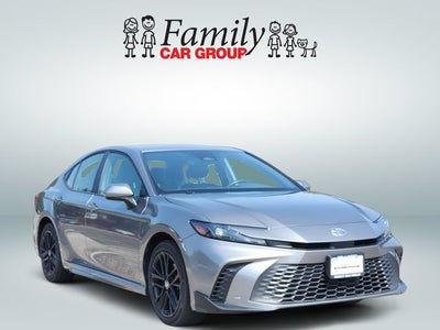 2025 Toyota Camry SE