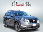 2023 Nissan Pathfinder SV