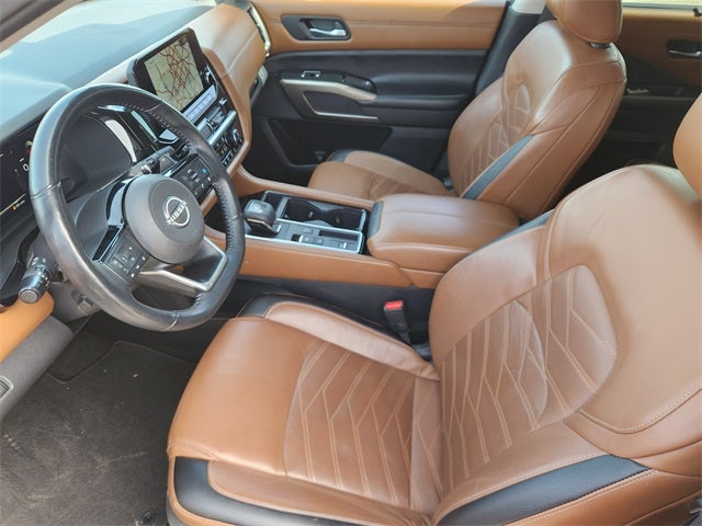 2022 Nissan Pathfinder Platinum