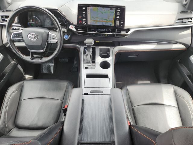 2022 Toyota Sienna XSE 7 Passenger