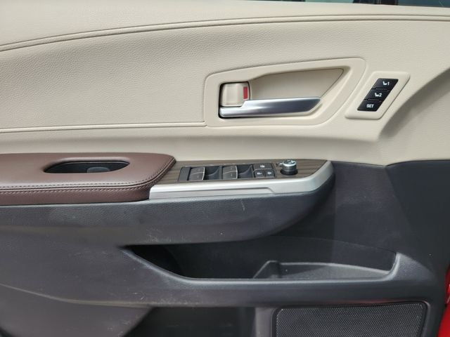 2024 Toyota Sienna Platinum 7 Passenger