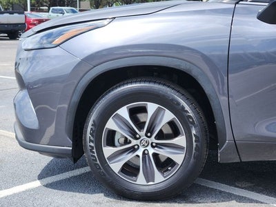 2023 Toyota Highlander Hybrid XLE