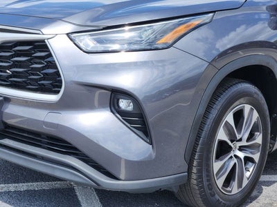 2023 Toyota Highlander Hybrid XLE