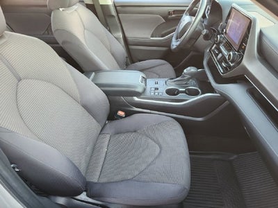 2023 Toyota Highlander LE