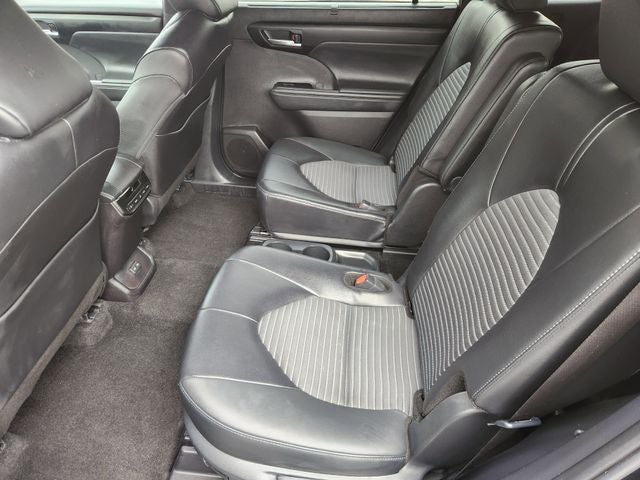 2025 Toyota Highlander XSE