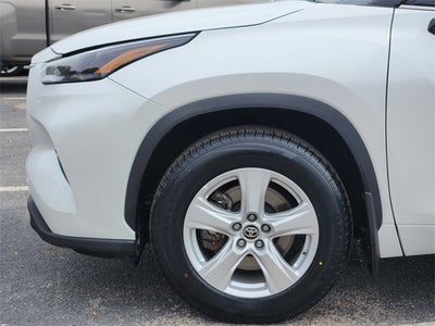 2024 Toyota Highlander LE