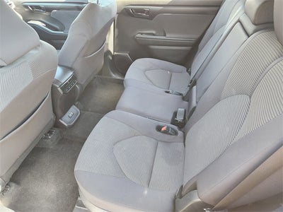 2024 Toyota Highlander LE